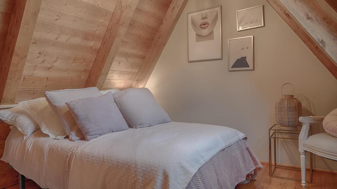 Saplan Real Estate Sarraera Villa Vielha Eksteriør billede